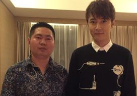 广州韦德1946与明星合影